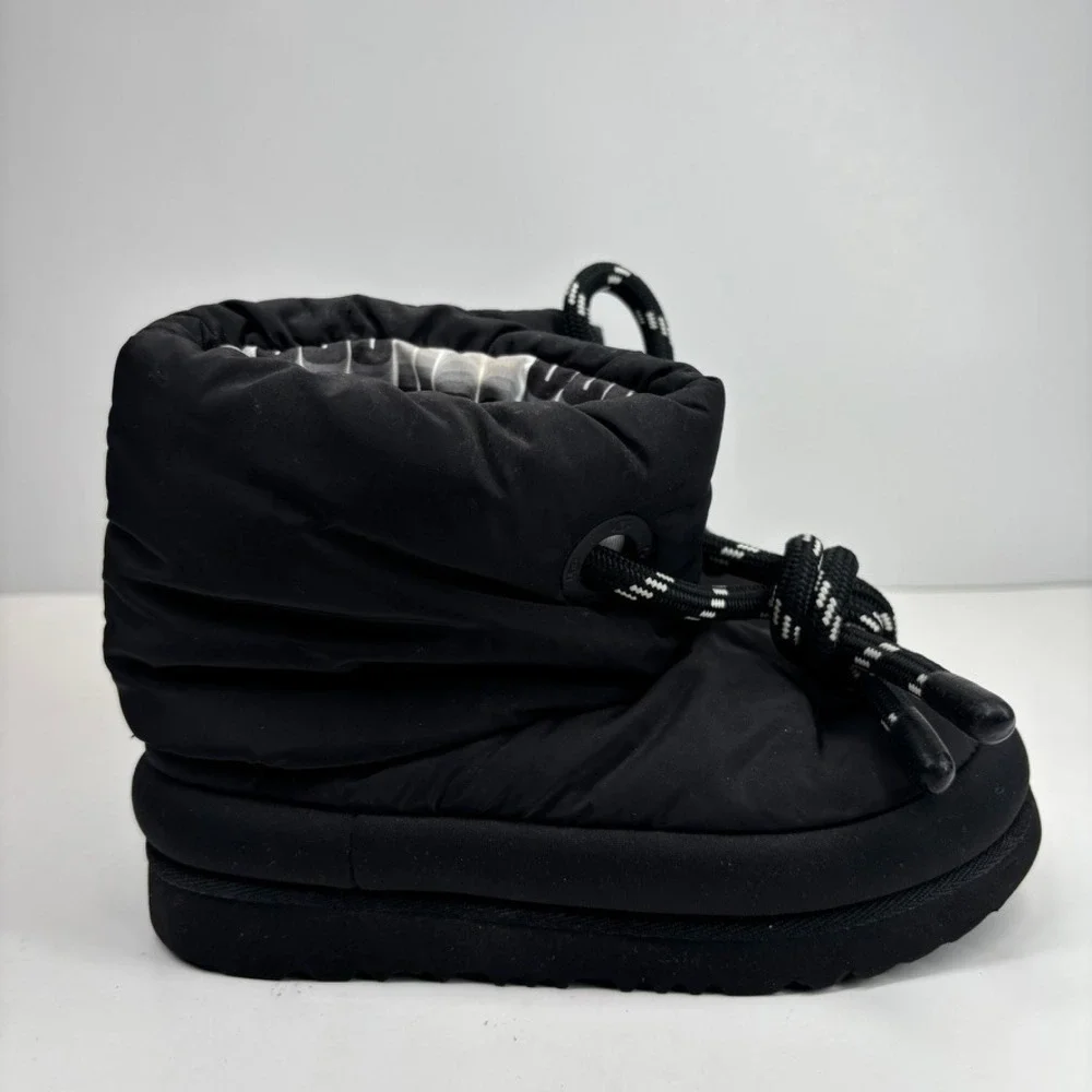 UGG Classic Maxi Short Kids' US‎ Size 1 Black Puffer Winter Snow Boots 1130773K